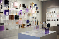 //jlrorwxhpjinlo5p.ldycdn.com/cloud/pqBpiKnllqSRqlqrpnqlip/Modern-Retail-Acrylic-Display-Wall.jpg